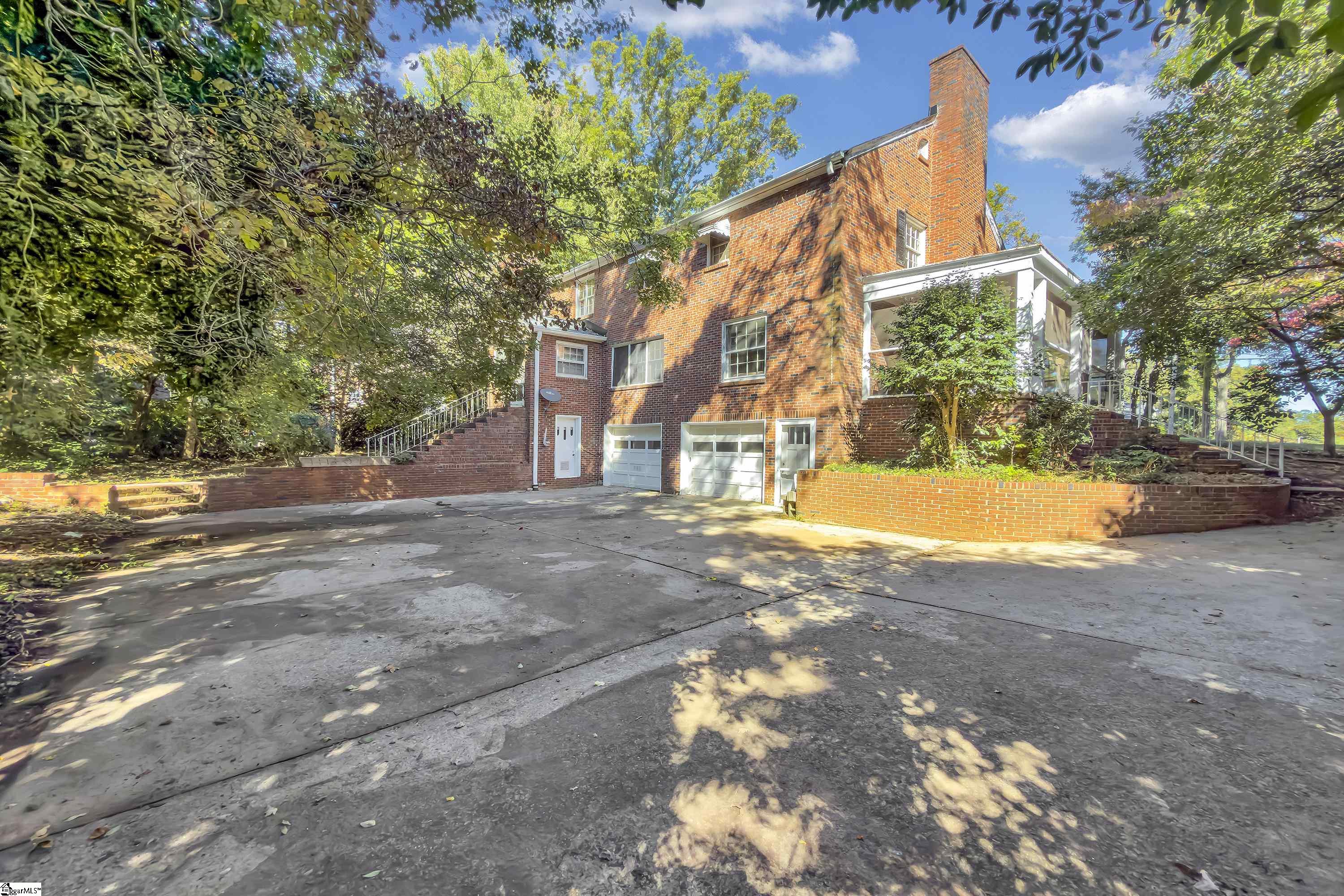 303 North B Street Easley, SC 29640 - Photo 38 of 42