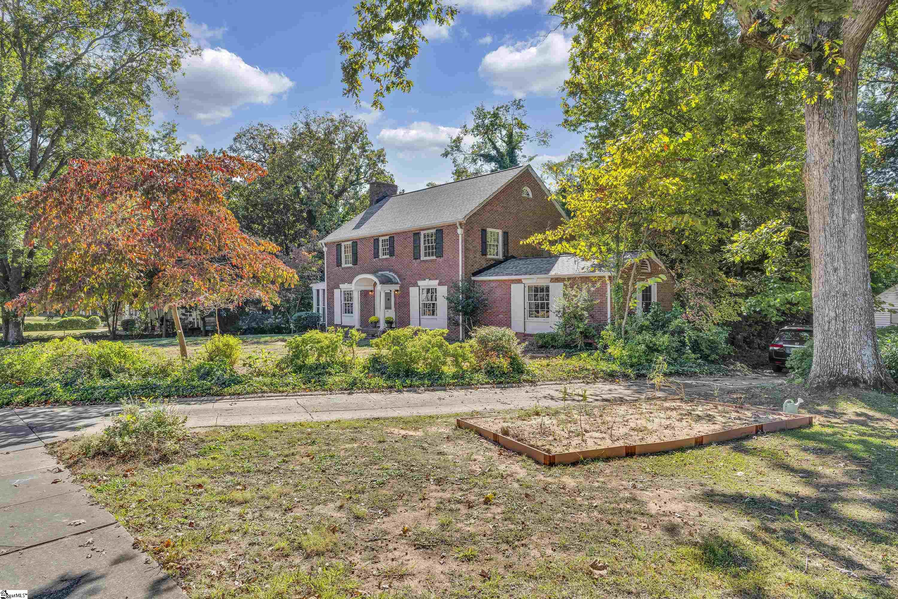 303 North B Street Easley, SC 29640 - Photo 4 of 42