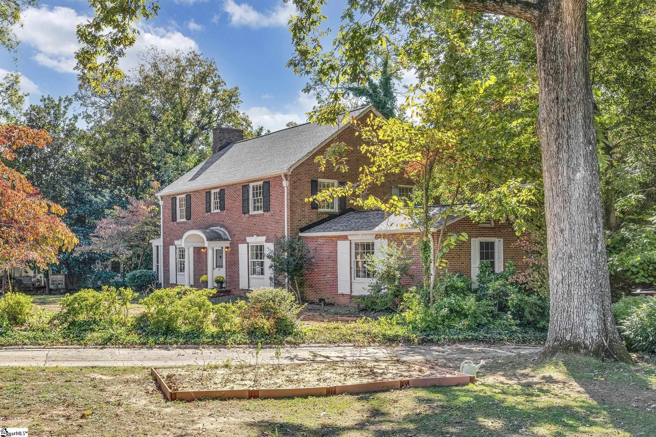 303 North B Street Easley, SC 29640 - Photo 5 of 42