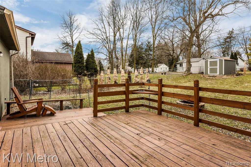 550 May Road Rochester Hills, MI 48307 - Photo 27 of 28