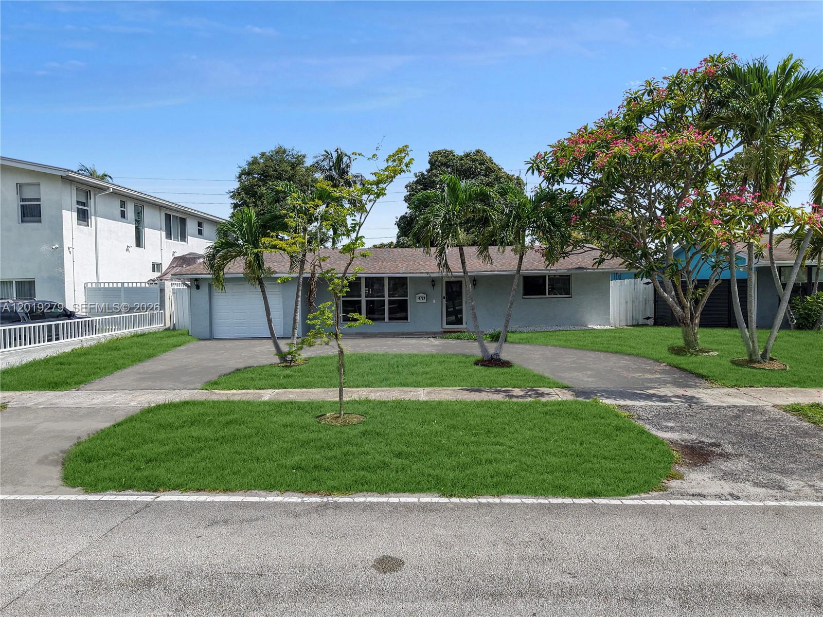 4721 West Park Road Hollywood, FL 33021 - Photo 1 of 34 Gallery Image 1
