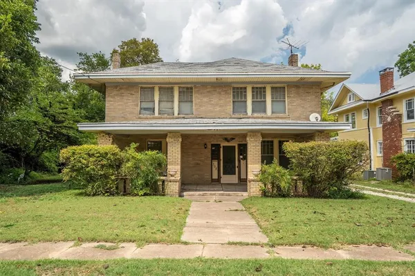 $235,000 | 305 Hill Street, Farmersville, TX 75442