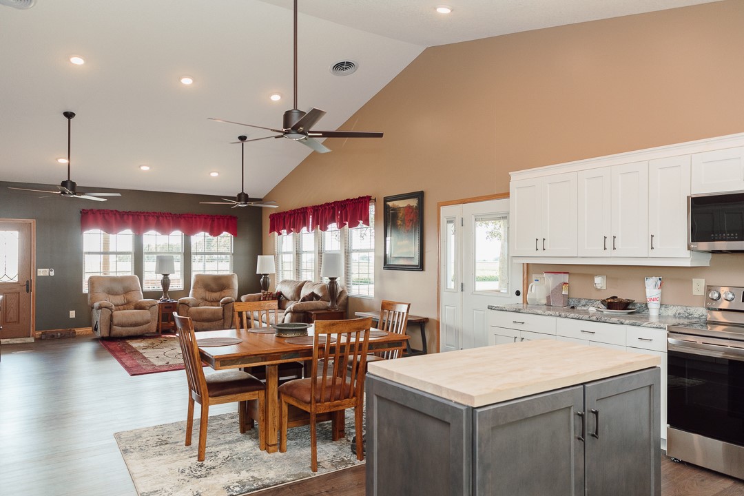 2872 North 1200 E Road Moweaqua, IL 62550 - Photo 16 of 35