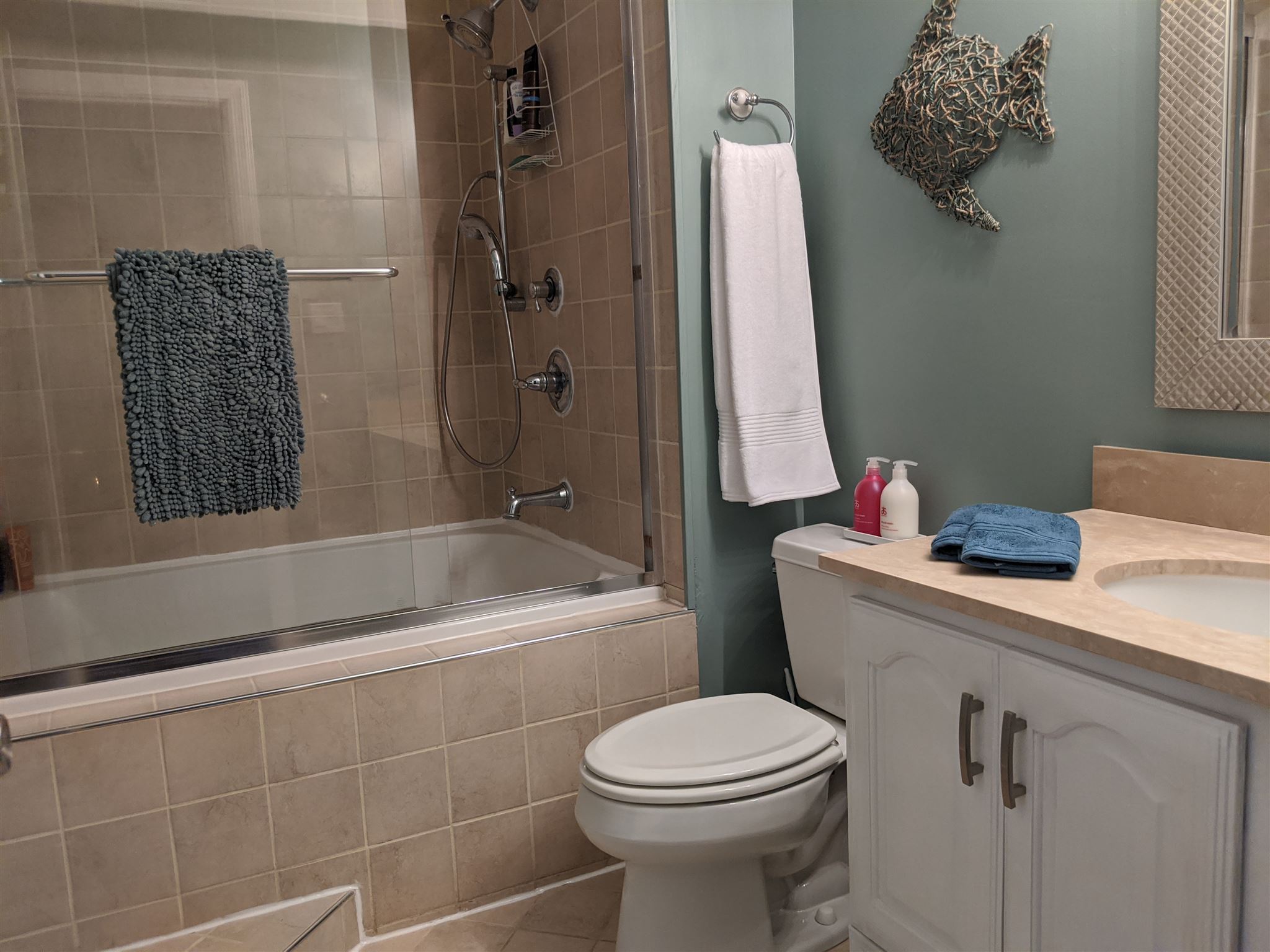 358 Circle Road Manchester, NH 03103 - Photo 22 of 28