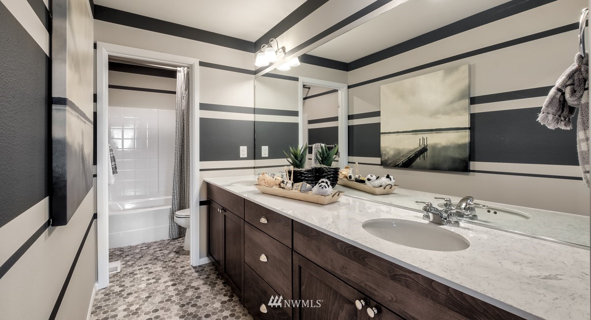 26 183rd Street Southwest, Unit 114 Bothell, WA 98012 - Photo 16 of 21