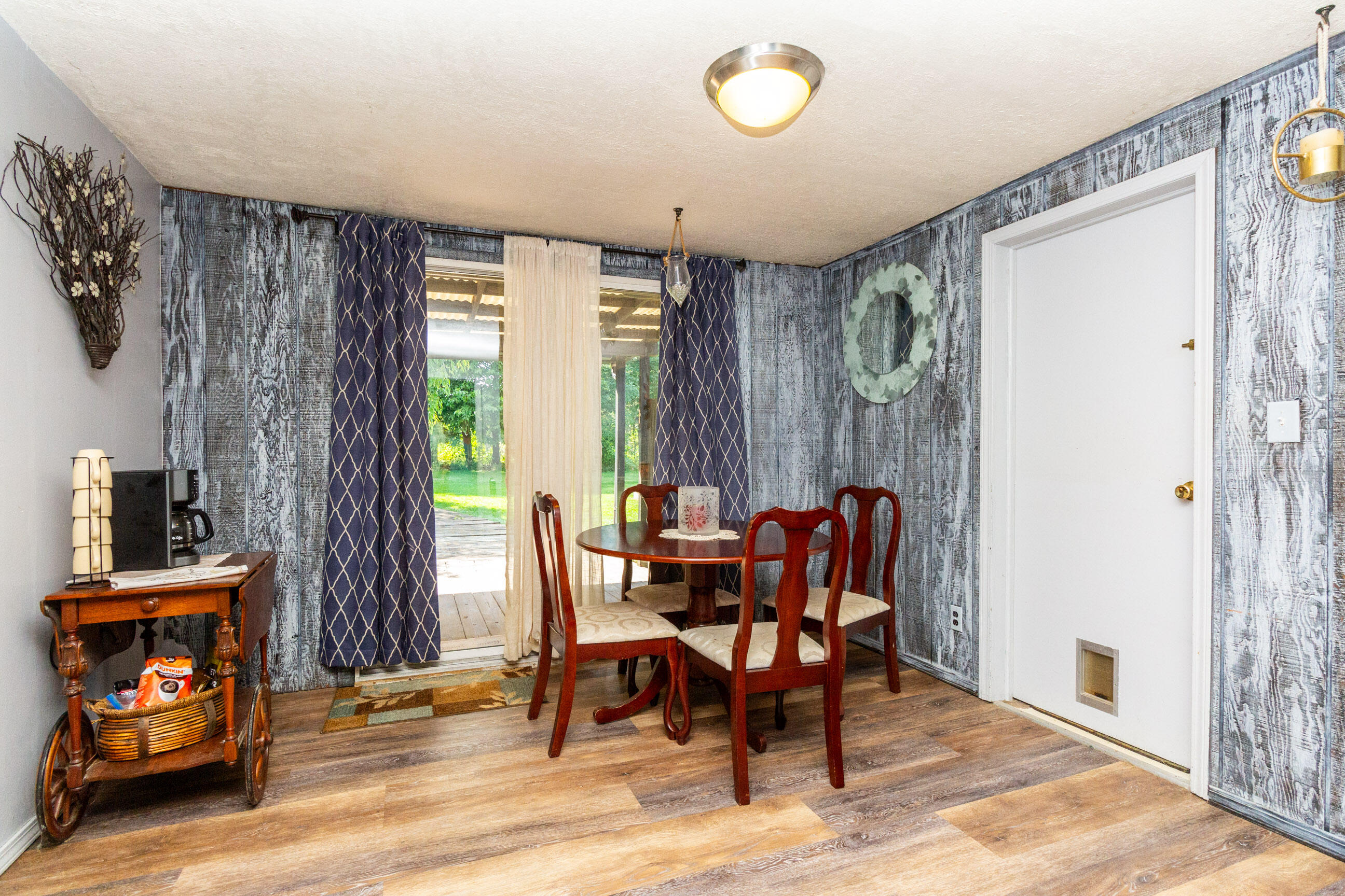 3860 South Latson Road Howell, MI 48843 - Photo 13 of 34 Dining Room