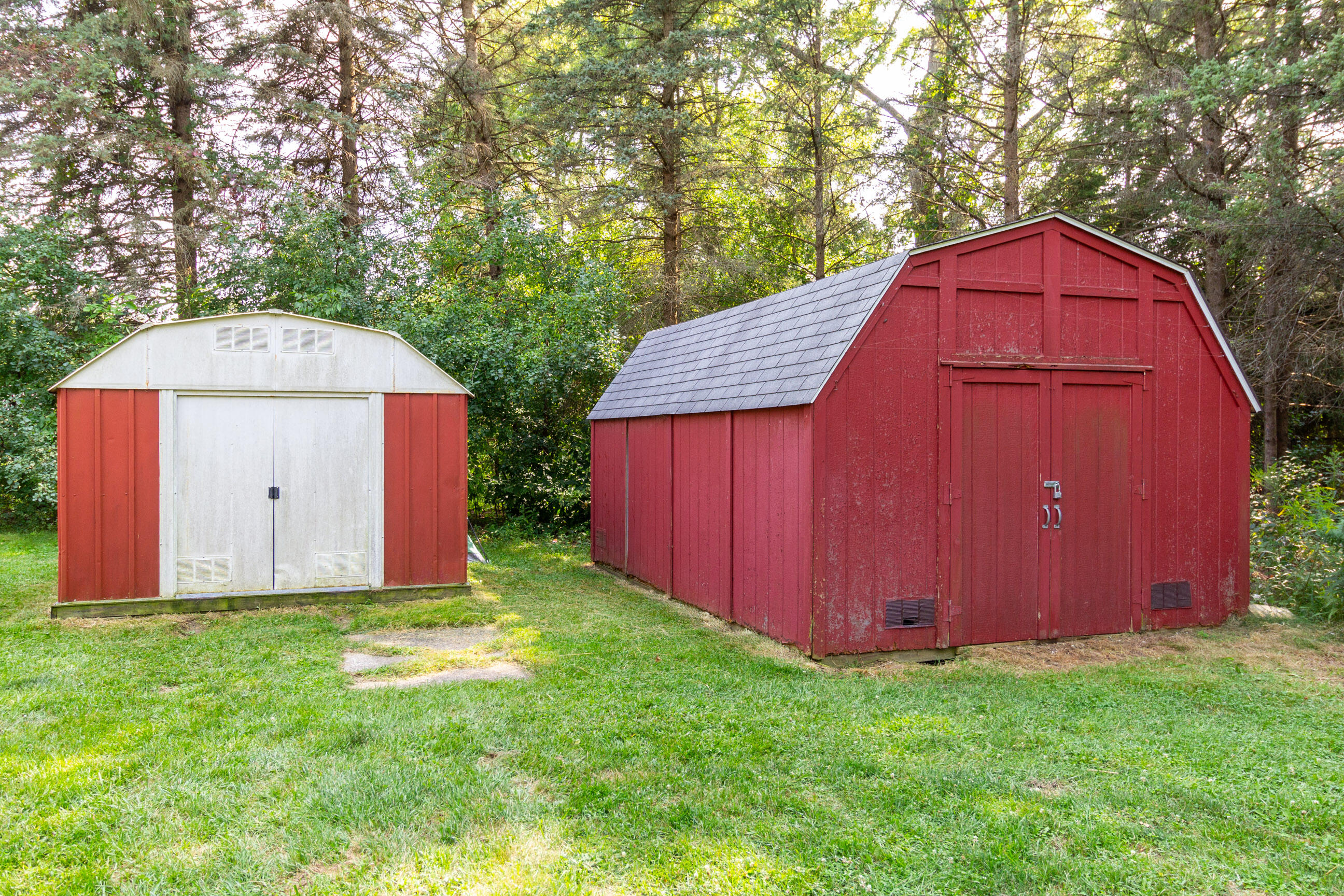 3860 South Latson Road Howell, MI 48843 - Photo 27 of 34 Storage Sheds