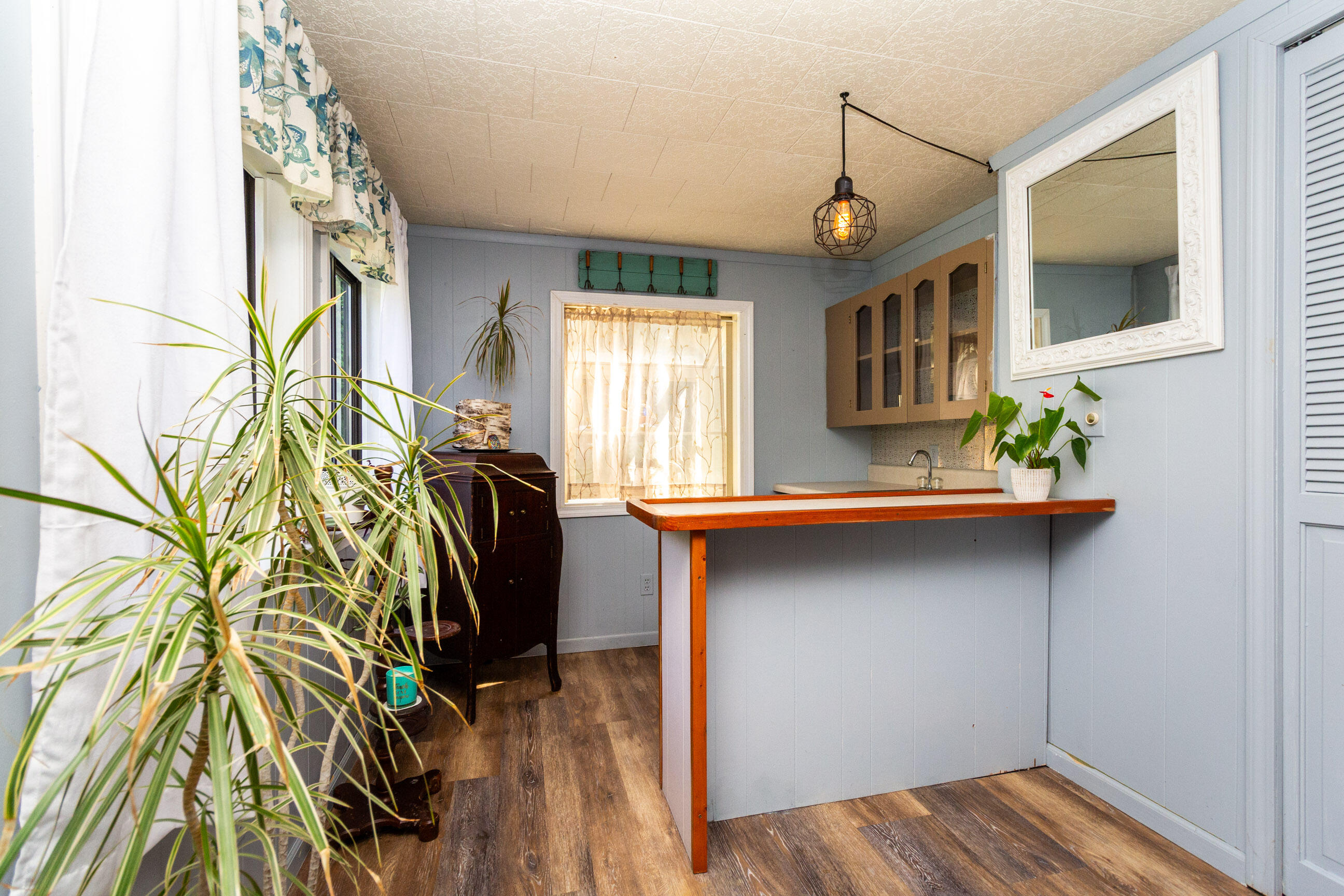 3860 South Latson Road Howell, MI 48843 - Photo 7 of 34 Entertainment Area