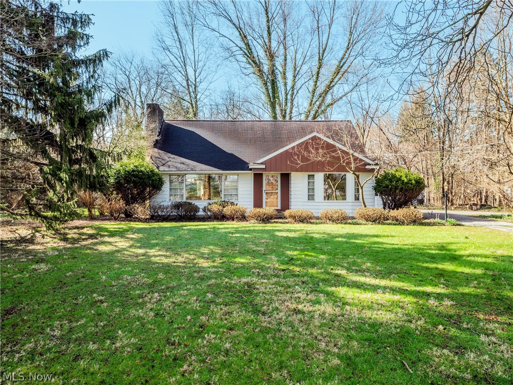 24715 Kennedy Ridge Road North Olmsted, OH 44070 - Photo 1 of 32 Gallery Image 1