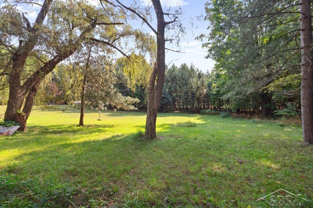 8221 East 8 Mile Road Luther, MI 49656 - Photo 33 of 37 50154298-7f35fb54-b4c1-4c6d-8284-eb21df92f0ff.JPG