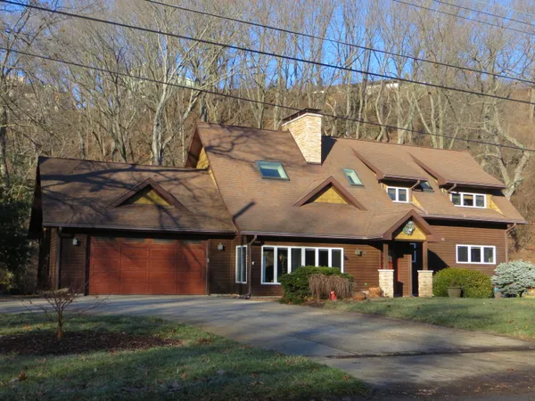 $729,000 | 66 Ski Hill Road, Ogden Dunes, IN 46368