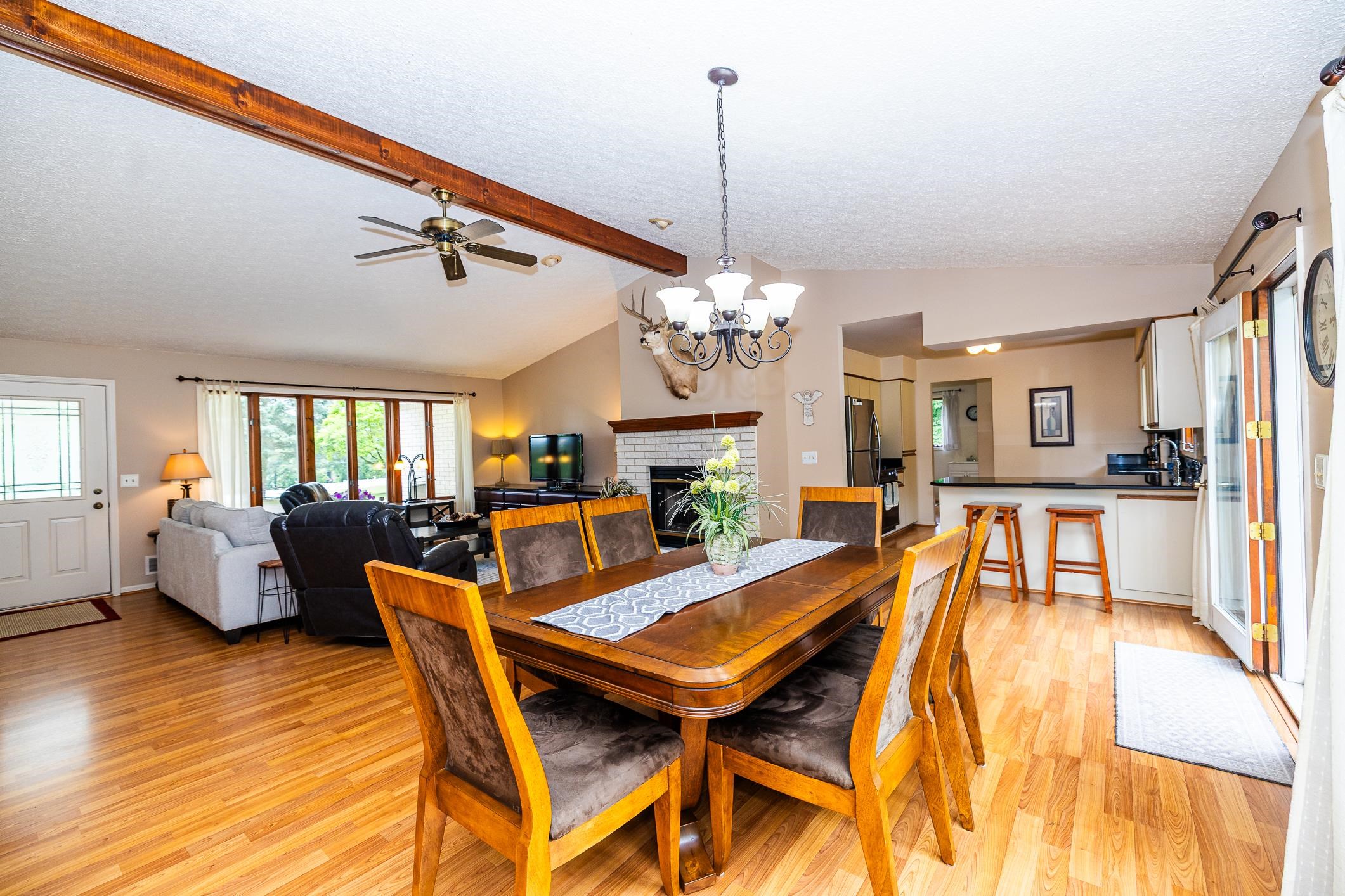 1540 Clarkston Road Lake Orion, MI 48362 - Photo 23 of 55 Large Great Room