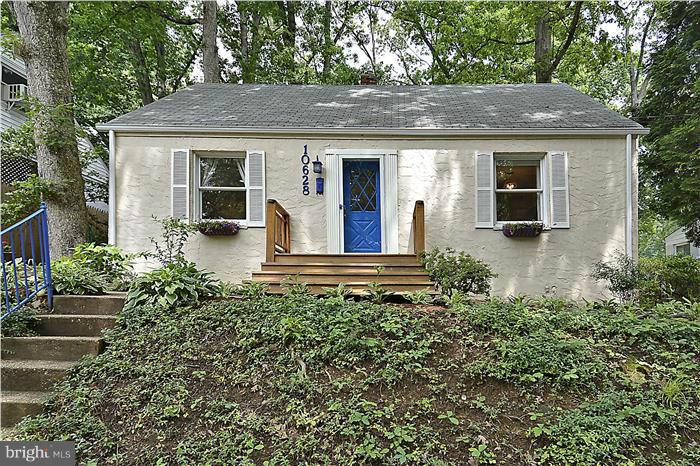 10628 South Dunmoor Drive Silver Spring, MD 20901 - Photo 1 of 30 Dynamite Cape in Woodmoor!