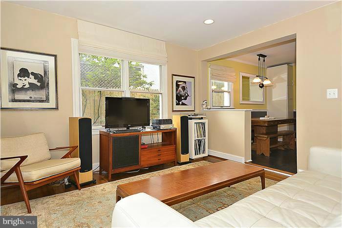10628 South Dunmoor Drive Silver Spring, MD 20901 - Photo 28 of 30 Enjoy the open concept floor plan