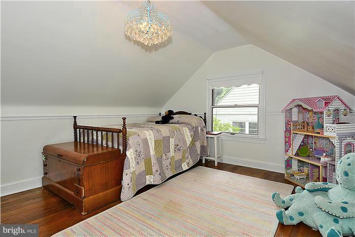 10628 South Dunmoor Drive Silver Spring, MD 20901 - Photo 16 of 30 The 2nd bedroom has plenty of room