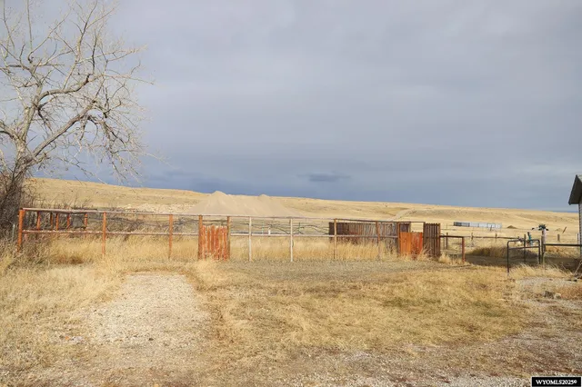 $299,000 | 701 Hemlock Street, Buffalo, WY 82834