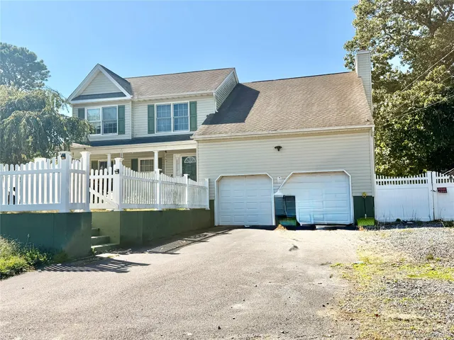 $469,000 | 30 Lakeview Drive, Mastic Beach, NY 11951