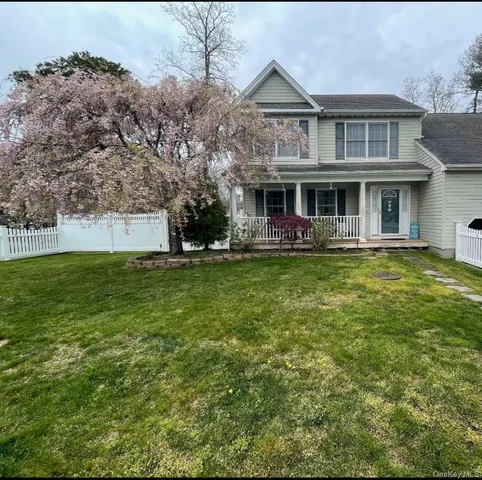 $469,000 | 30 Lakeview Drive, Mastic Beach, NY 11951