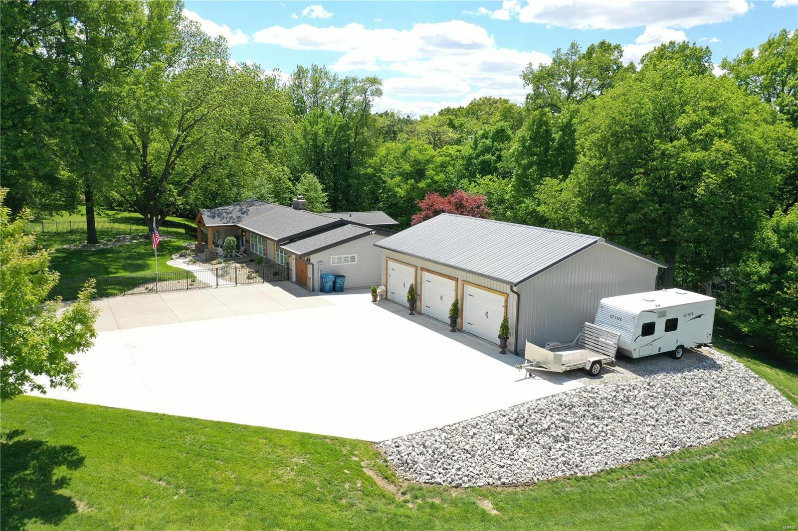1228 South Clinton Road Caseyville, IL 62232 - Photo 2 of 74