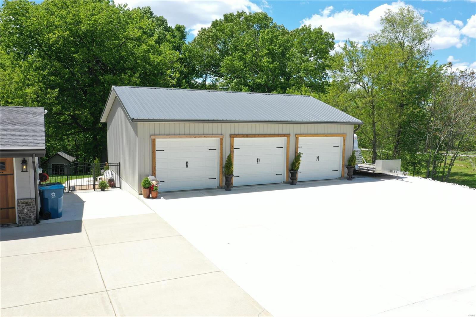 1228 South Clinton Road Caseyville, IL 62232 - Photo 3 of 74