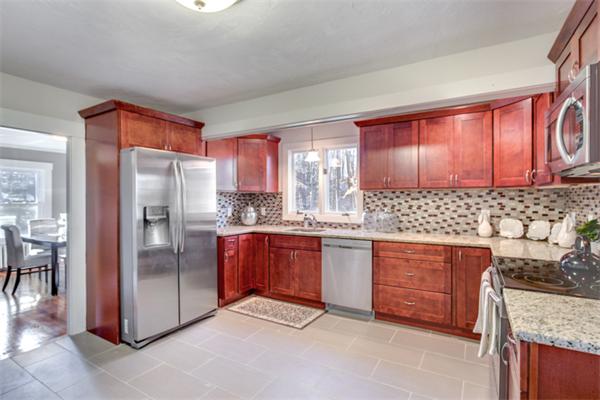 29 Acton Road Chelmsford, MA 01824 - Photo 3 of 16 Gallery Image 3