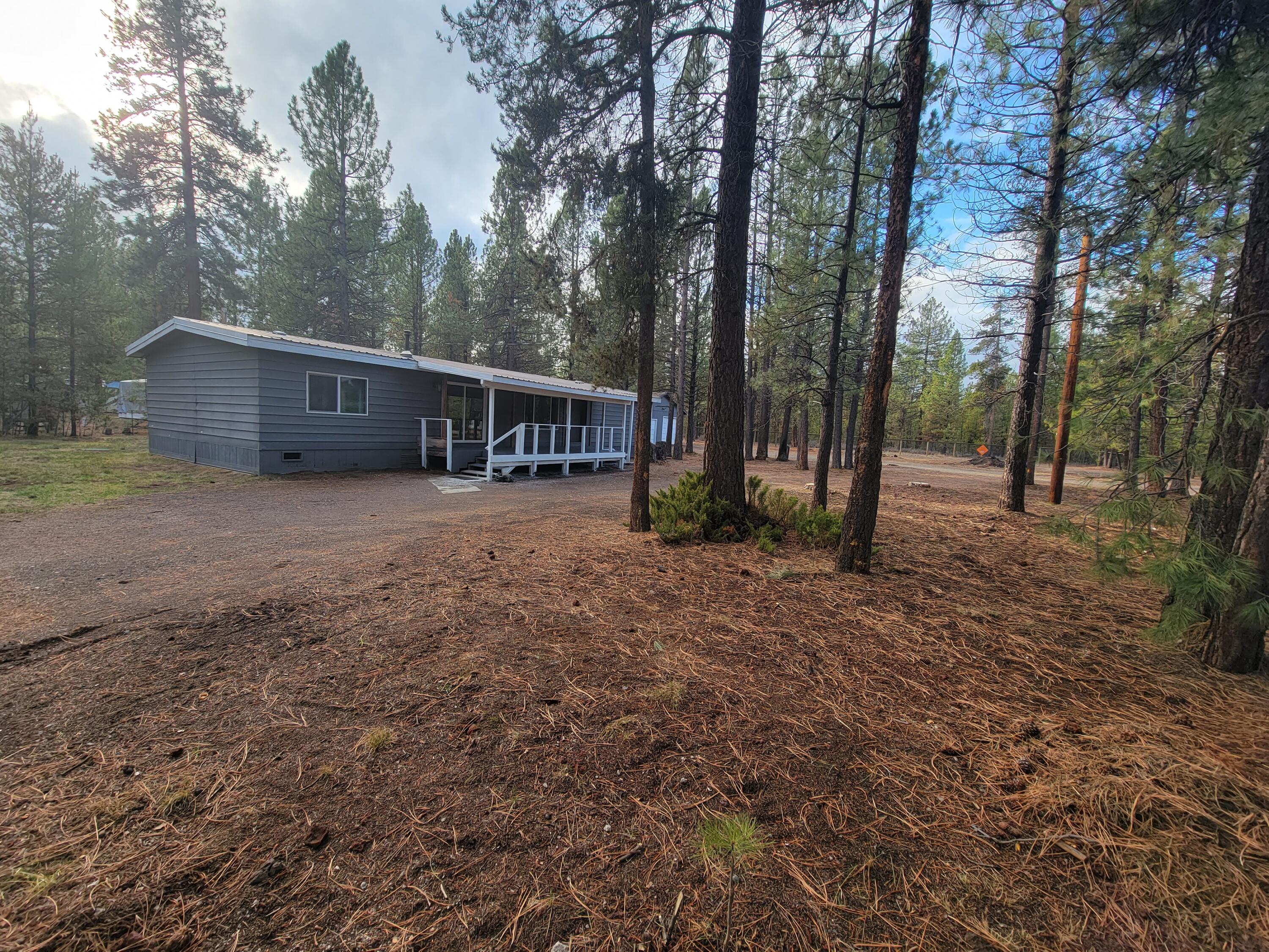 15811 Green Forest Road La Pine, OR 97739 - Photo 4 of 44 20211109_135436