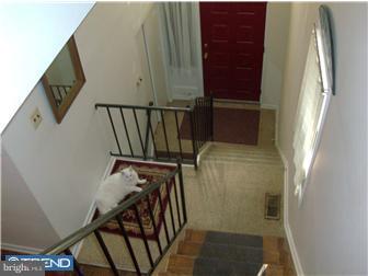 4201 Whiting Road Philadelphia, PA 19154 - Photo 8 of 12 Foyer