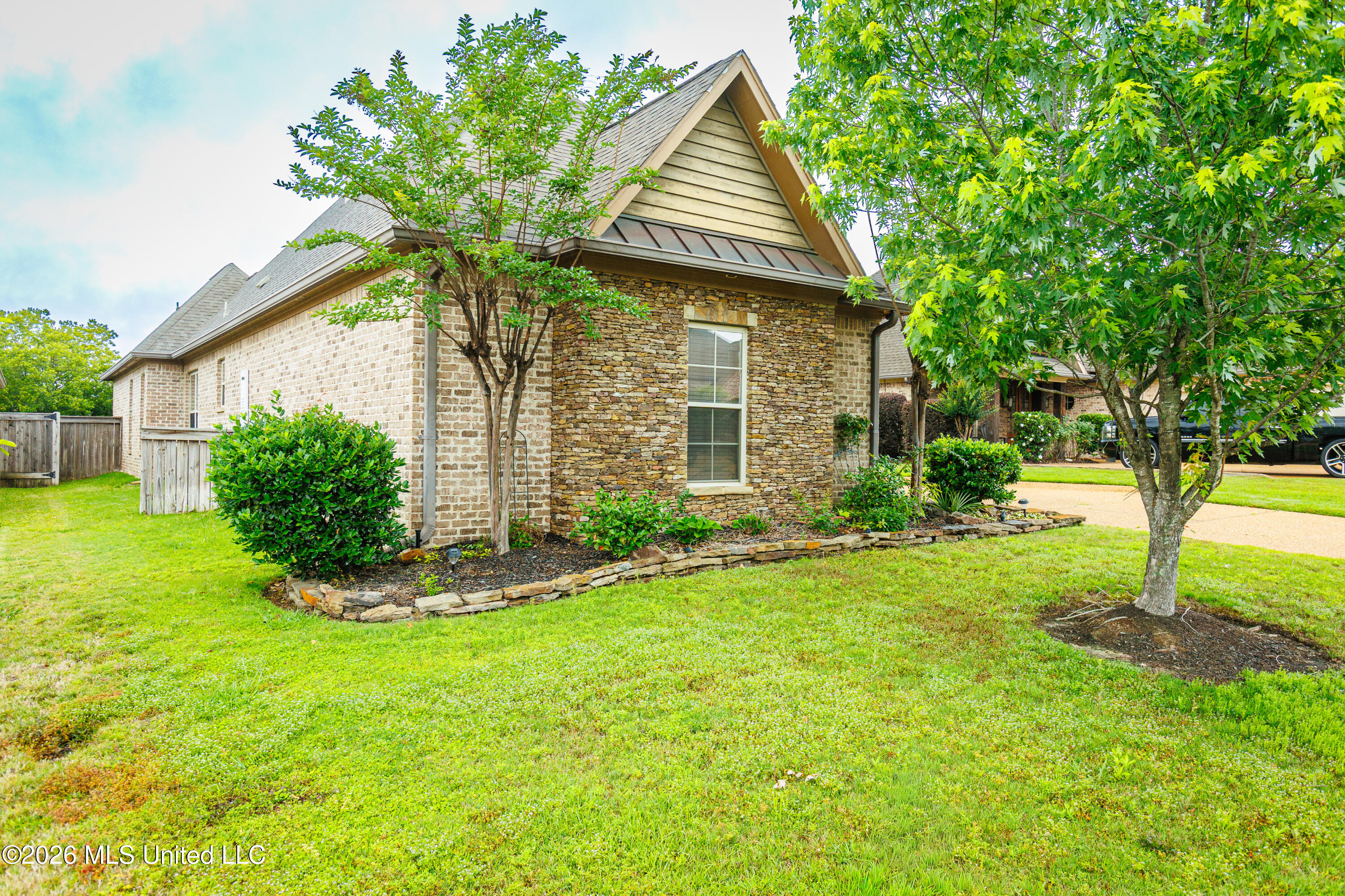 112 Amethyst Lane Brandon, MS 39047 - Photo 2 of 19 112 Amethyst Ln-2
