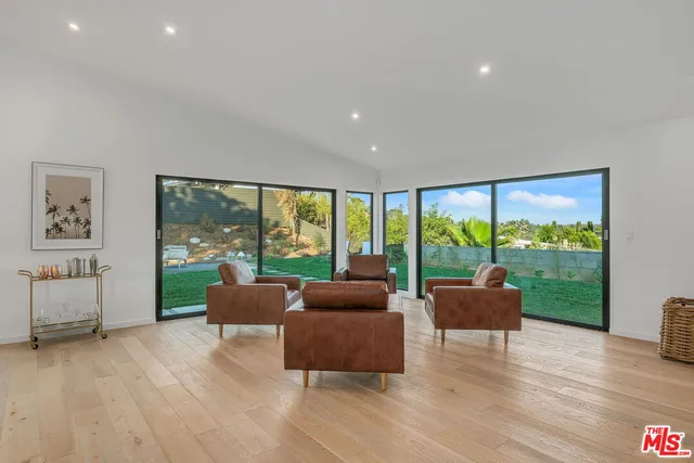 $15,750 | 8400 Edwin Drive, Los Angeles, CA 90046