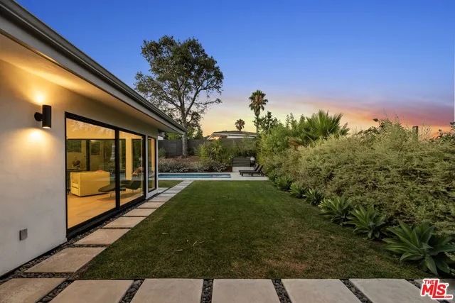 $15,750 | 8400 Edwin Drive, Los Angeles, CA 90046