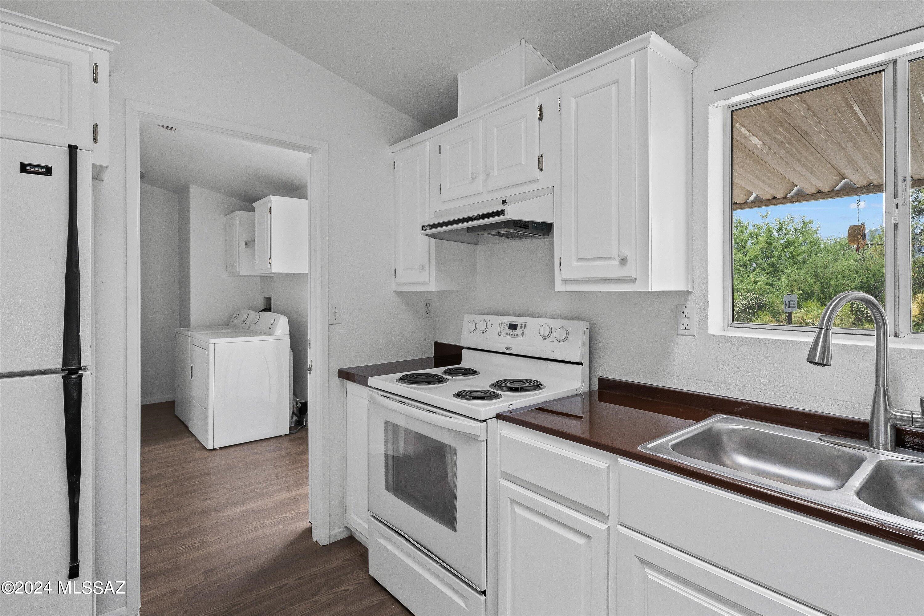 15770 North Oracle Road, Unit B2 Tucson, AZ 85739 - Photo 6 of 22 Gallery Image 6