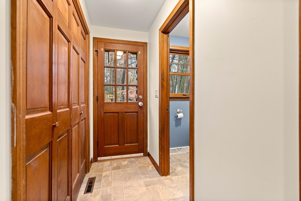 91 Century Way Dunstable, MA 01827 - Photo 13 of 31 a view of an entryway