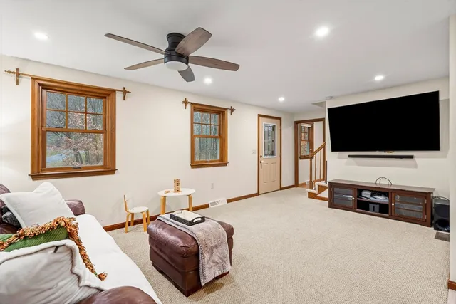 $650,000 | 91 Century Way, Dunstable, MA 01827