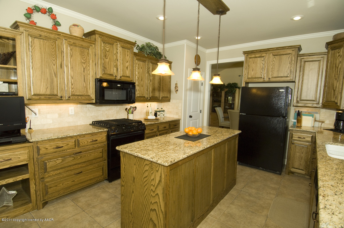 19251 Winding River Road Amarillo, TX 79119 - Photo 12 of 57 kitchen