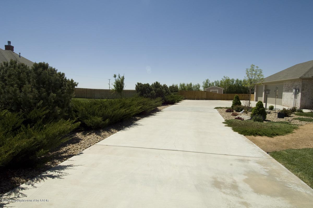 19251 Winding River Road Amarillo, TX 79119 - Photo 47 of 57 driveway
