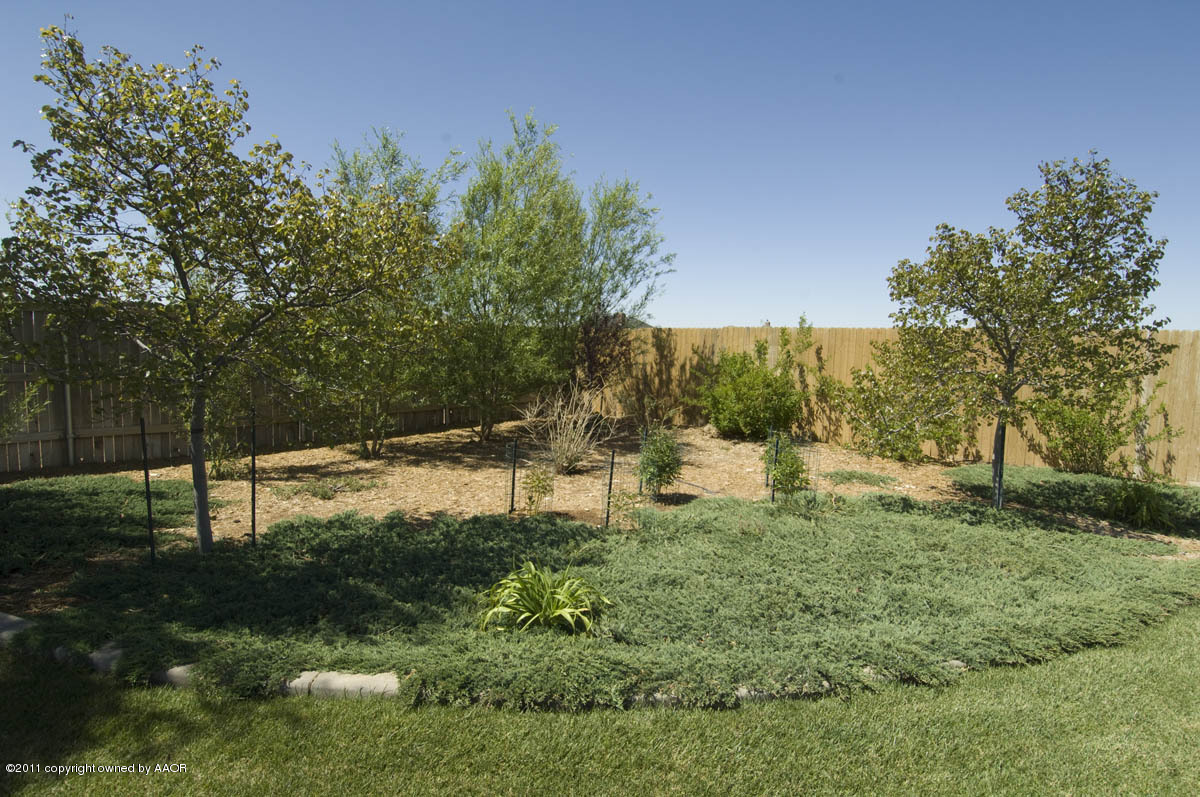 19251 Winding River Road Amarillo, TX 79119 - Photo 51 of 57 garden view