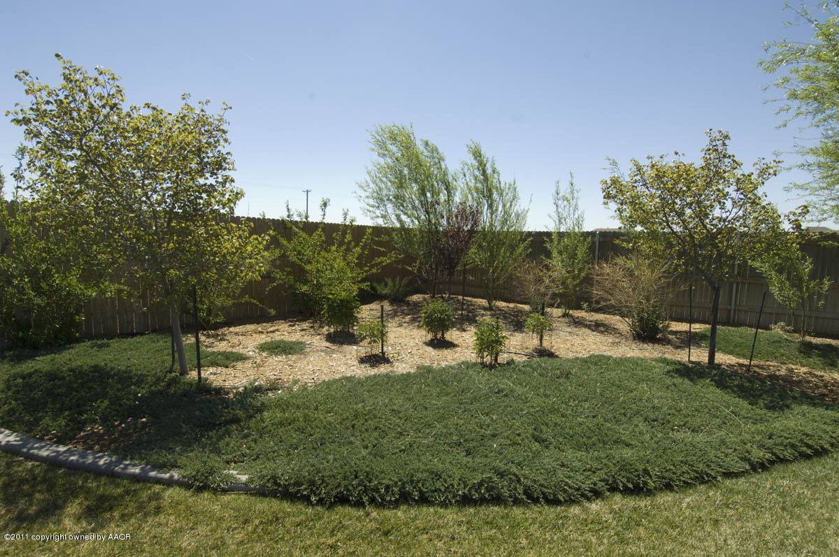 19251 Winding River Road Amarillo, TX 79119 - Photo 52 of 57 garden view