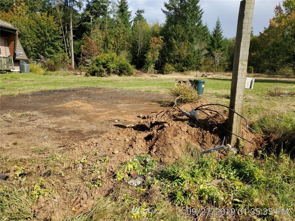 793 Rhoades Road Winlock, WA 98596 - Photo 12 of 24 a view of a field with sitting area