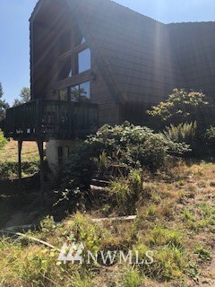793 Rhoades Road Winlock, WA 98596 - Photo 20 of 24 a backyard of a house