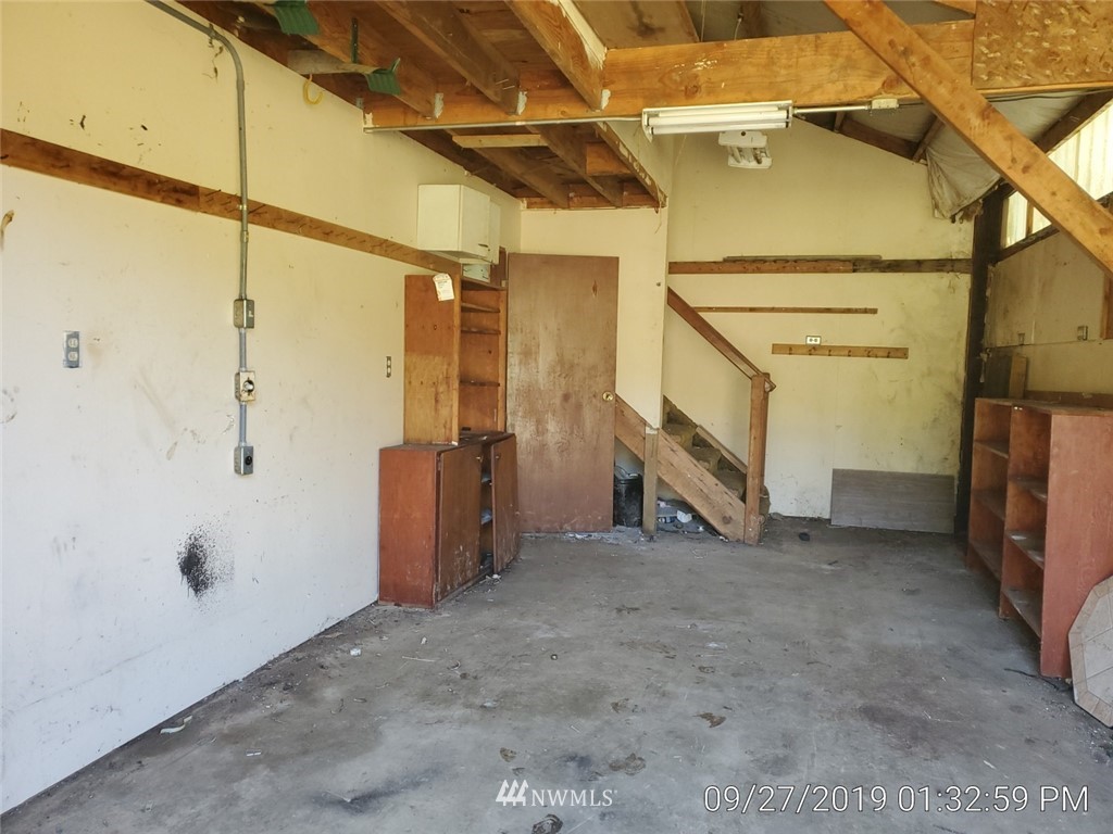 793 Rhoades Road Winlock, WA 98596 - Photo 8 of 24 a view of a partially built entryway