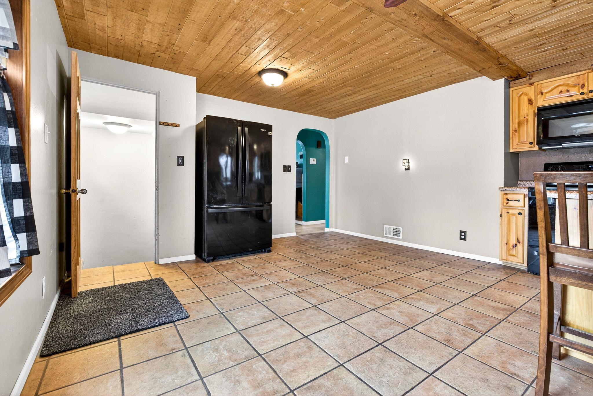 936 Lincoln Street Menasha, WI 54952 - Photo 14 of 41