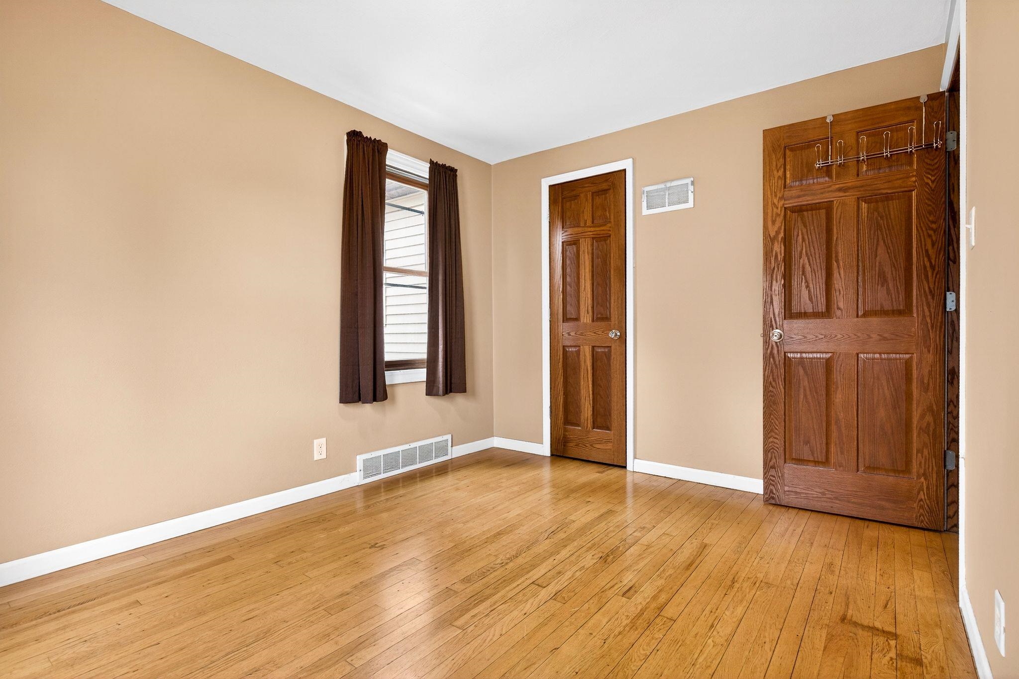 936 Lincoln Street Menasha, WI 54952 - Photo 20 of 41