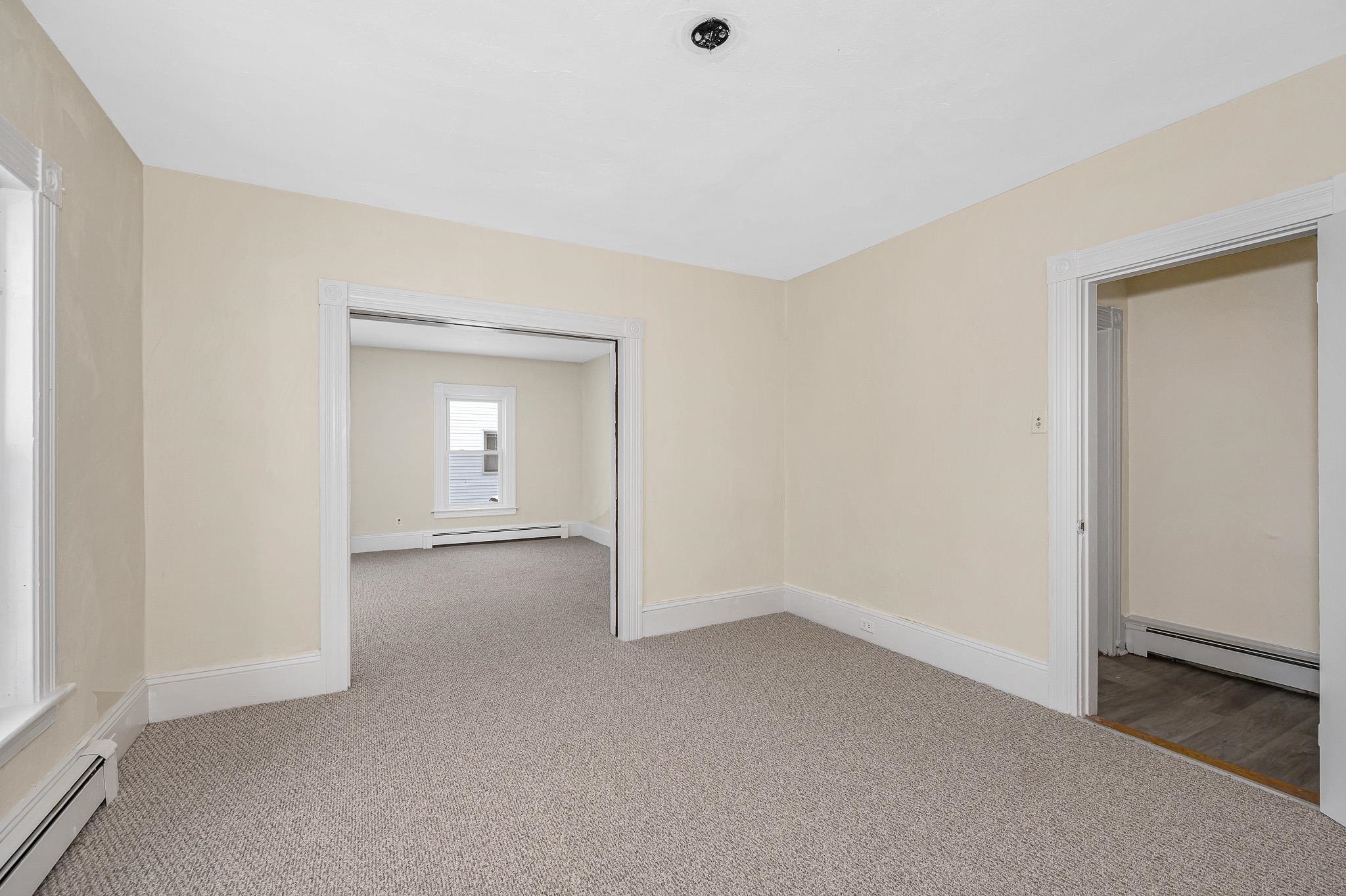 32 Crystal Avenue Derry, NH 03038 - Photo 5 of 28