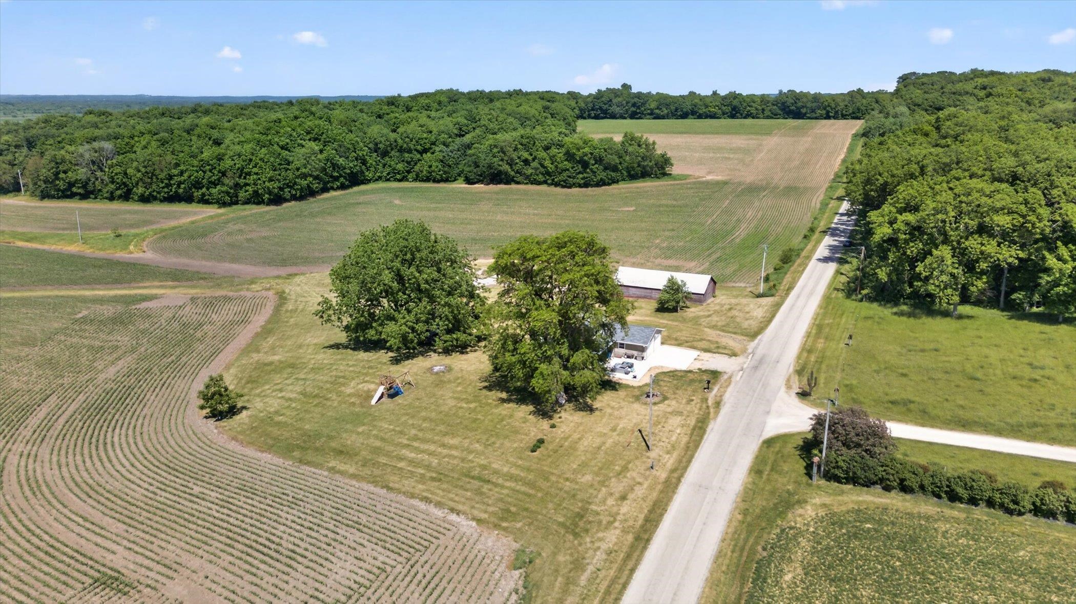 W1012 Spring Creek Road Brodhead, WI 53520 - Photo 34 of 42