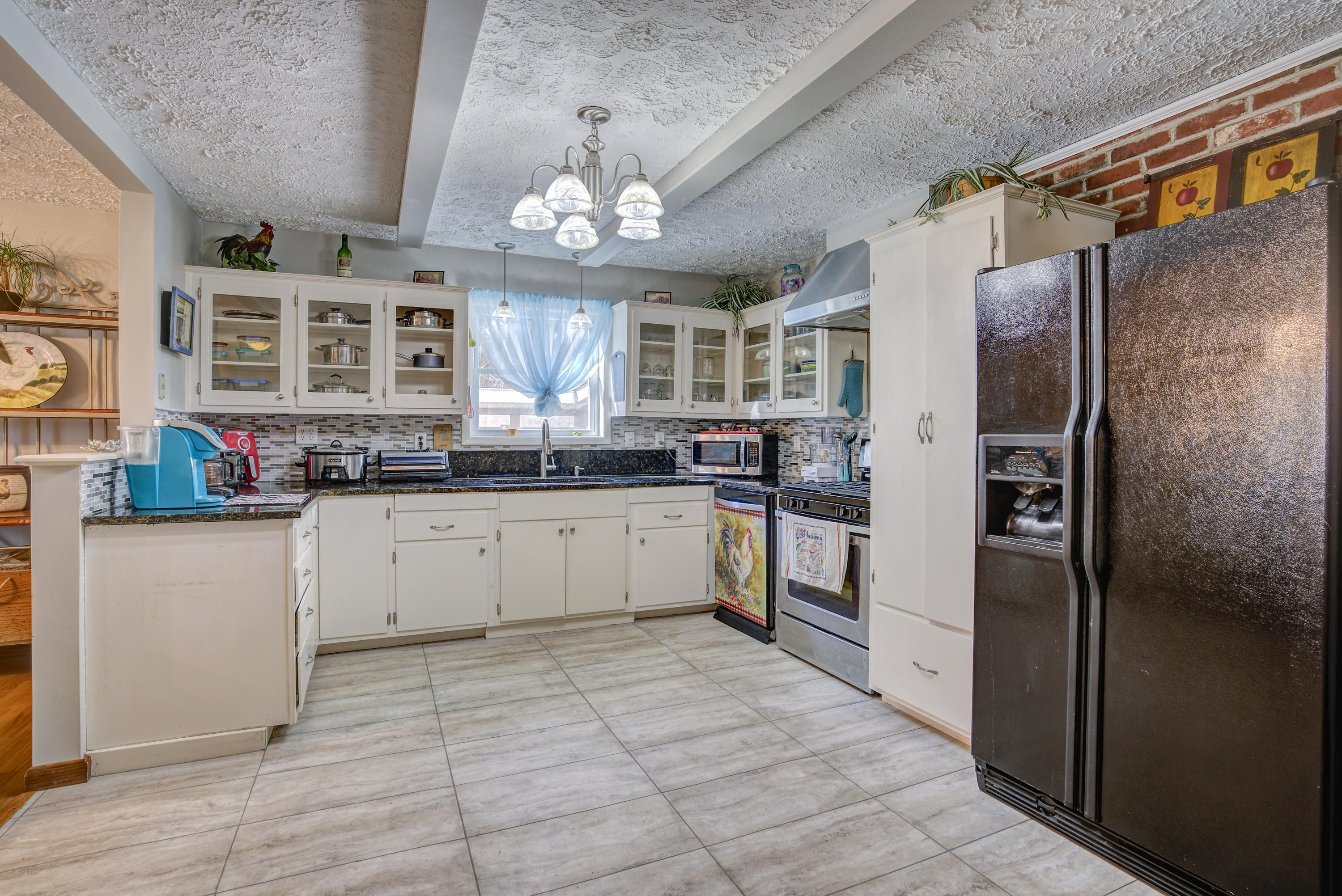 274 Escape Mountain Road Hampton, TN 37658 - Photo 11 of 50 Kitchen