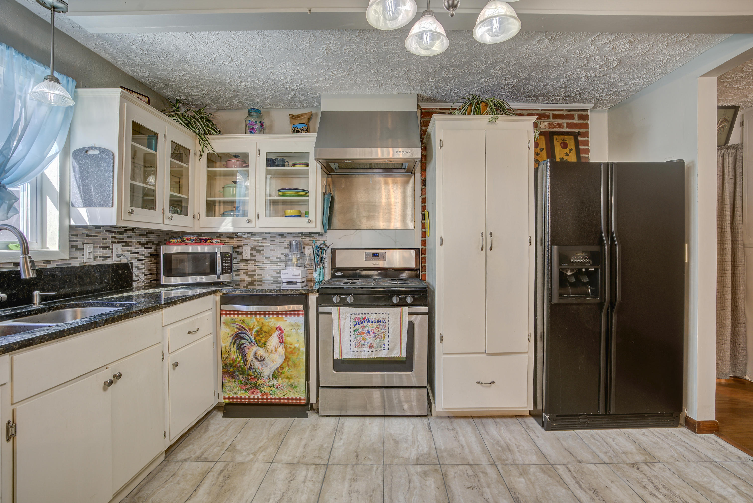 274 Escape Mountain Road Hampton, TN 37658 - Photo 13 of 50 Kitchen