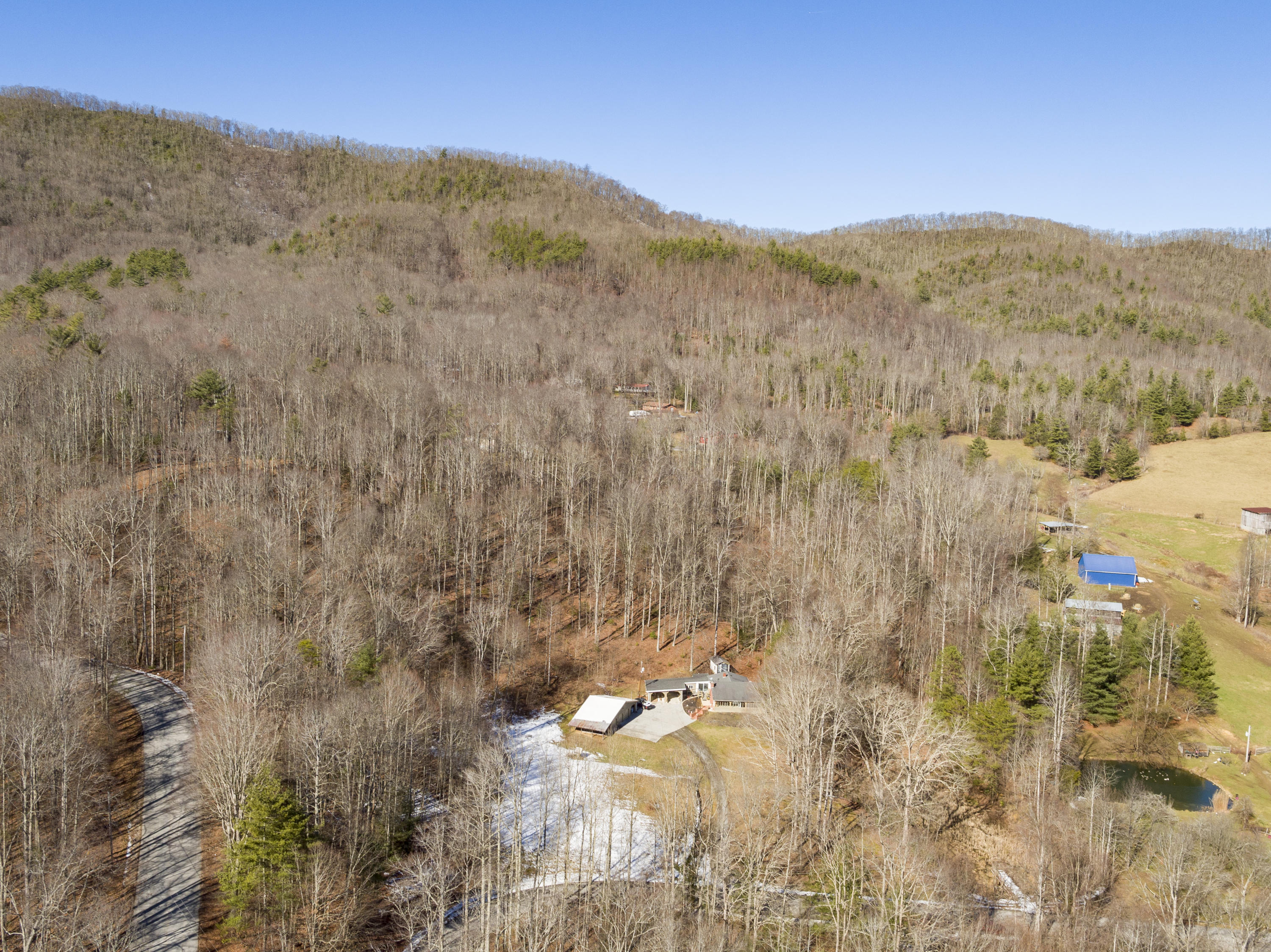 274 Escape Mountain Road Hampton, TN 37658 - Photo 46 of 50 Aerial