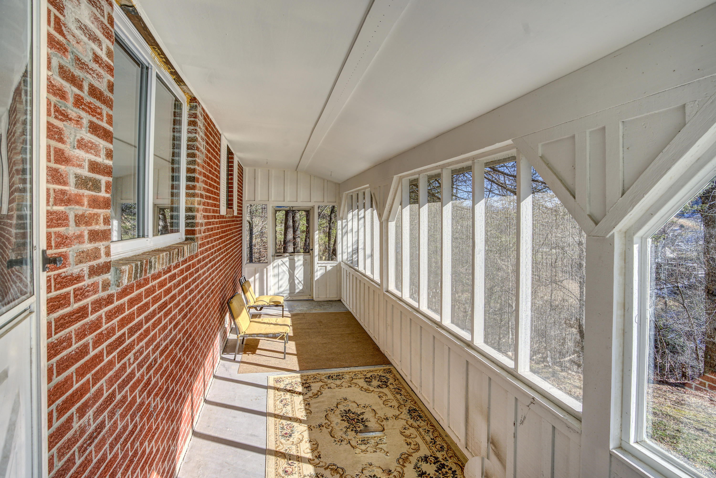 274 Escape Mountain Road Hampton, TN 37658 - Photo 5 of 50 Side porch