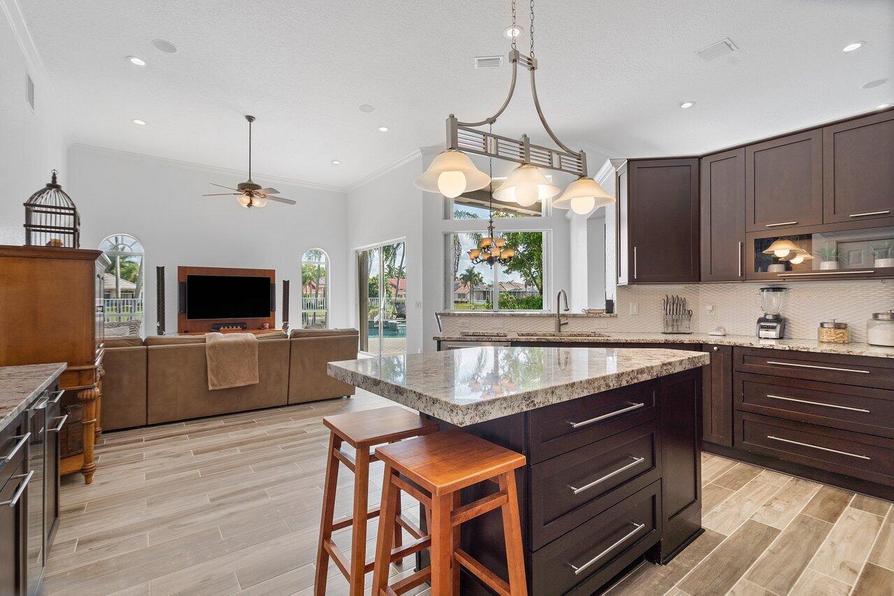 21448 Crestfalls Court Boca Raton, FL 33428 - Photo 9 of 37 010-21448CrestfallsCourt-BocaRaton-FL-33