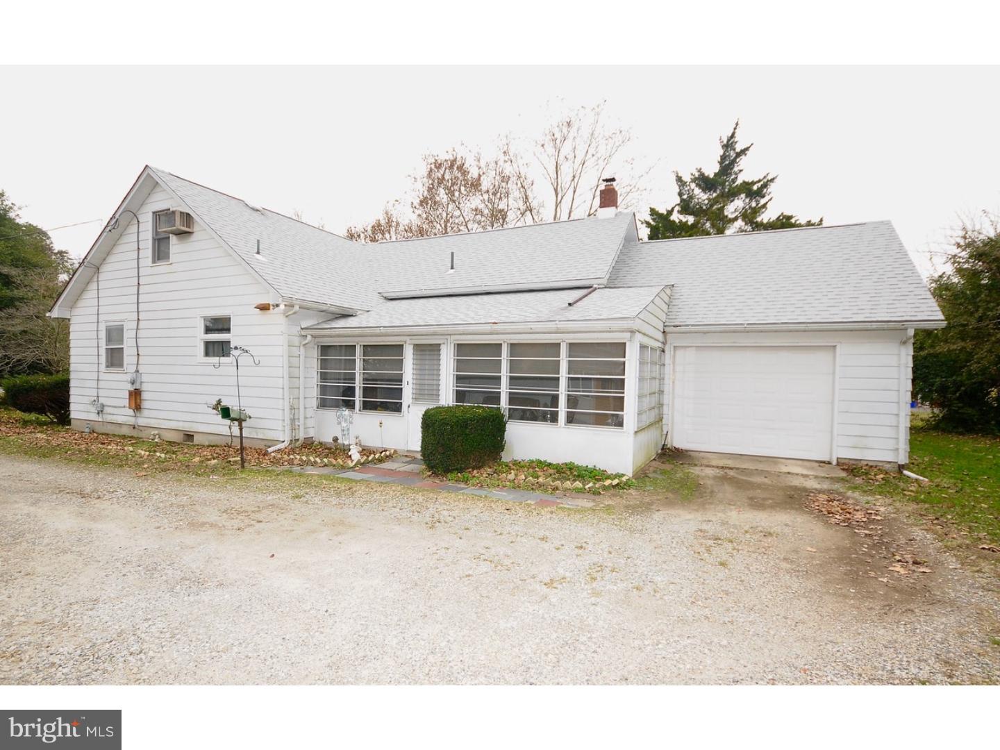 344 Wheat Road Vineland, NJ 08360 - Photo 2 of 13 Side Yard